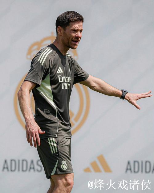 阿斯:皇马希望球队的表现有改变,否则阿隆索仍有可能下课 阿斯:皇马希望球队的表现有改变,否则阿隆索仍有可能下课