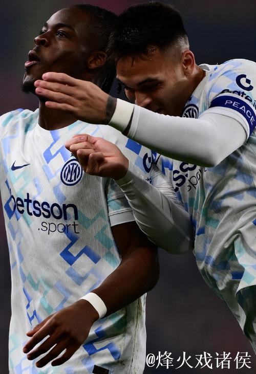 2:1！劳塔罗传射，比肩姆巴佩哈兰德，国米反超2大对手，登顶意甲