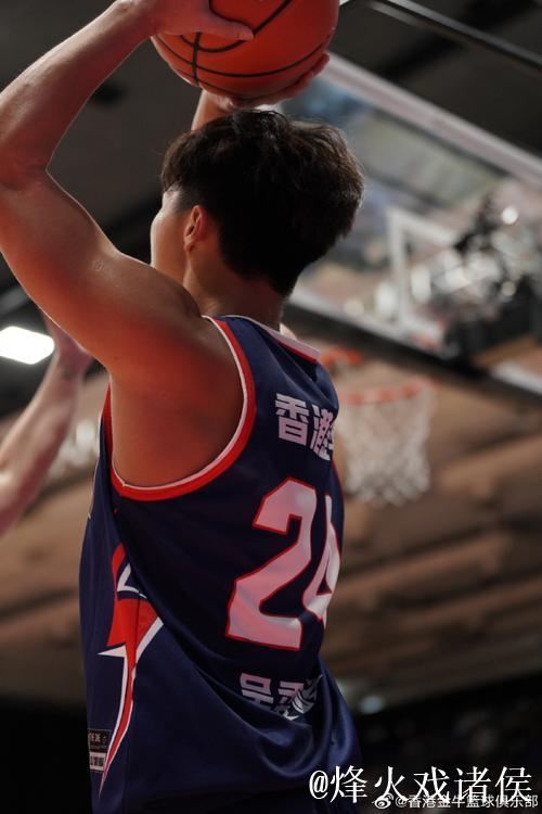 NBL官方分享视频并配文:05后小将吴委峻新赛季有何展望和规划? NBL官方分享视频并配文:05后小将吴委峻新赛季有何展望和规划?